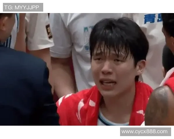 美女主持人辰辰点评杨瀚森上场时间有限得分表现成为积极开端